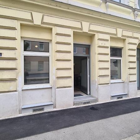 City Apartment Mit Direktzugang Wien Eksteriør billede