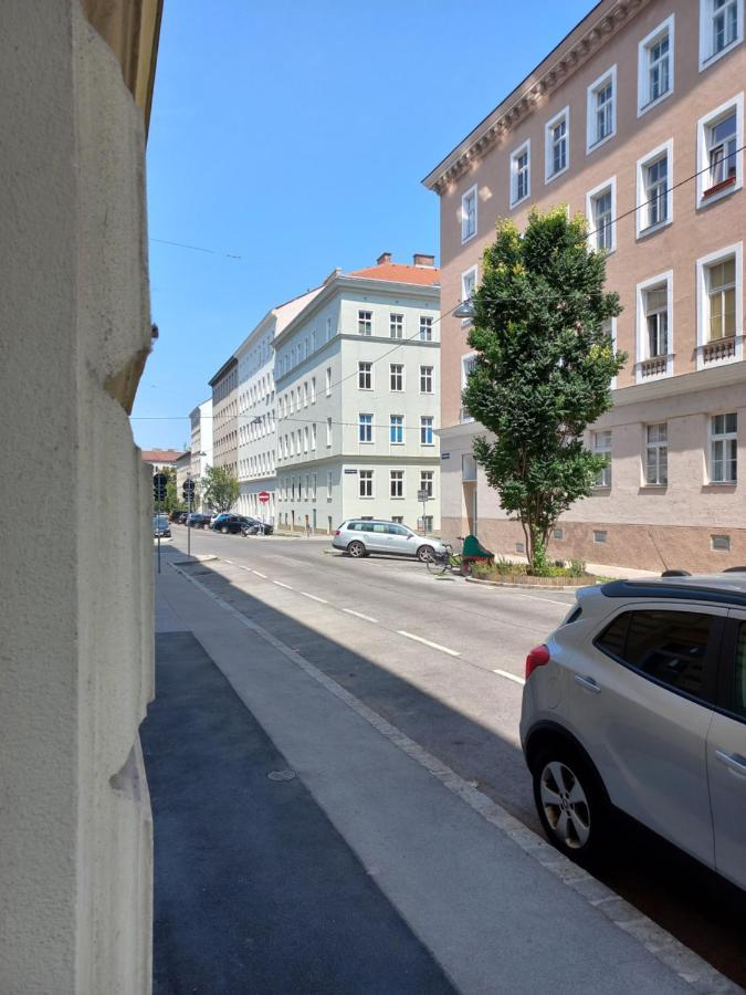 City Apartment Mit Direktzugang Wien Eksteriør billede