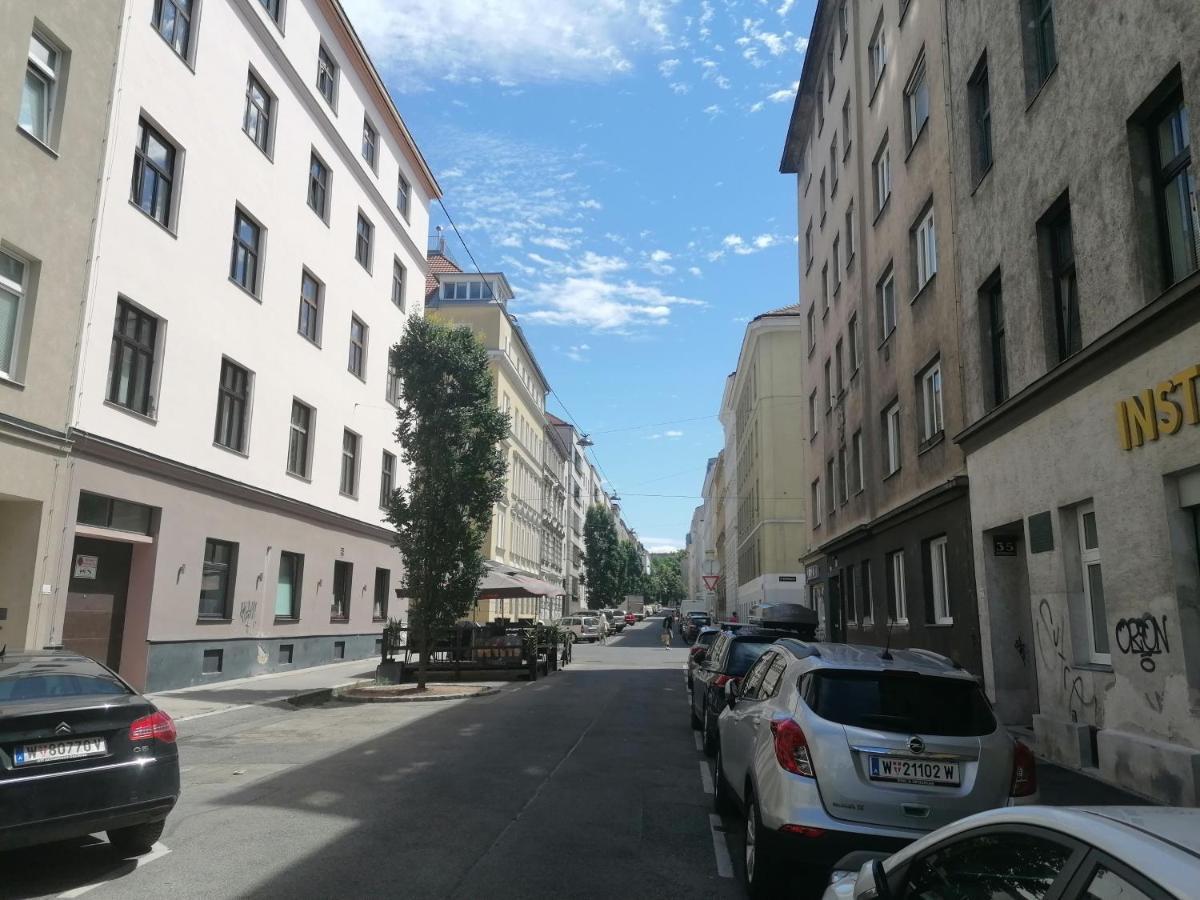 City Apartment Mit Direktzugang Wien Eksteriør billede