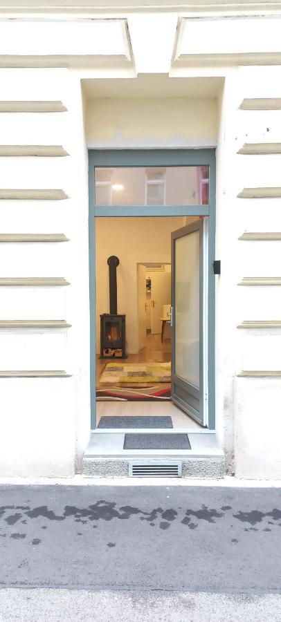 City Apartment Mit Direktzugang Wien Eksteriør billede