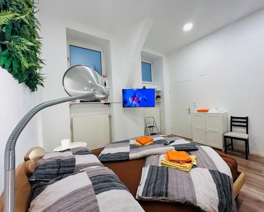City Apartment Mit Direktzugang Wien Eksteriør billede